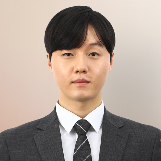 金 施恩